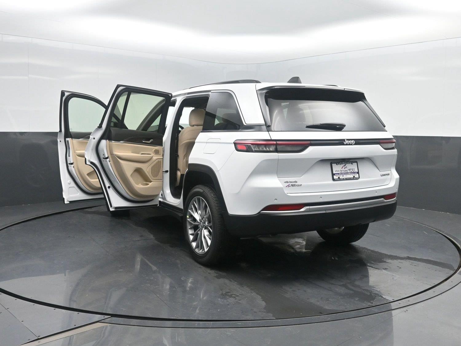New 2027 Bright White Clearcoat Jeep Limited image 46