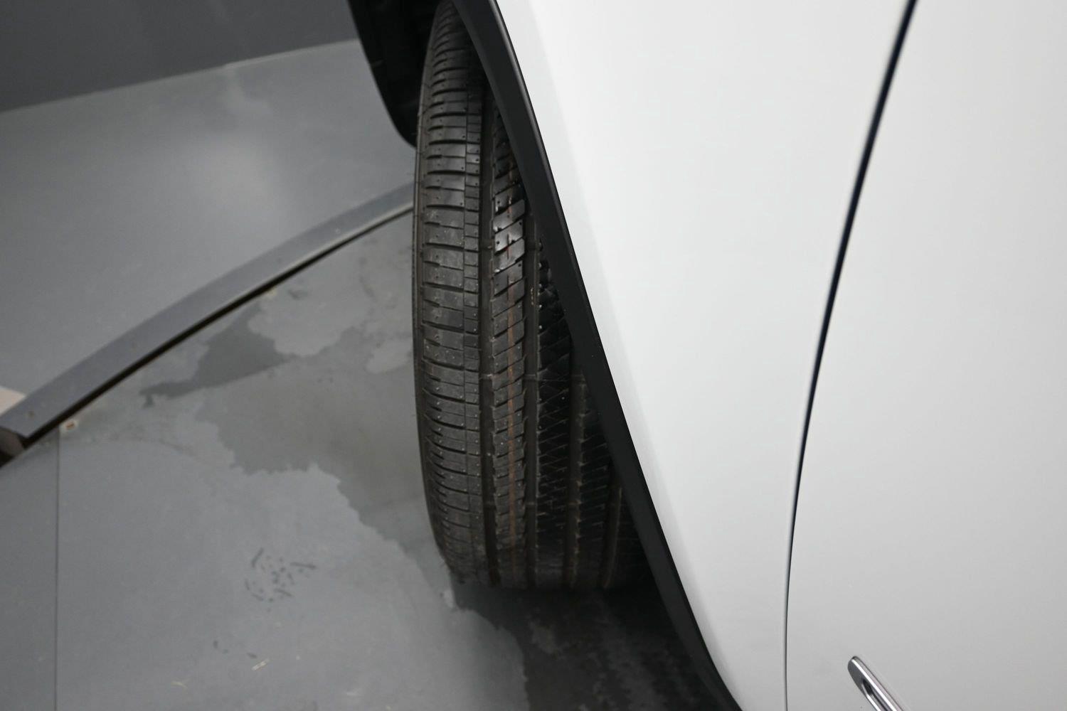 New 2027 Bright White Clearcoat Jeep Limited image 5