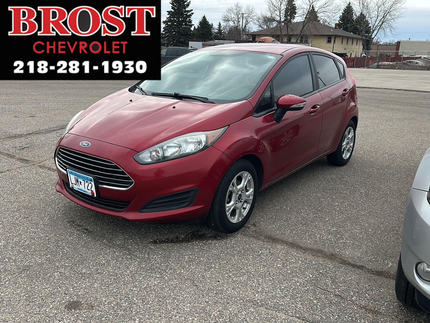 Ruby Red Metallic Tinted Clearcoat 2016 Ford Fiesta SE Hatchback Hatchback Front-Wheel Drive 5-Speed Manual