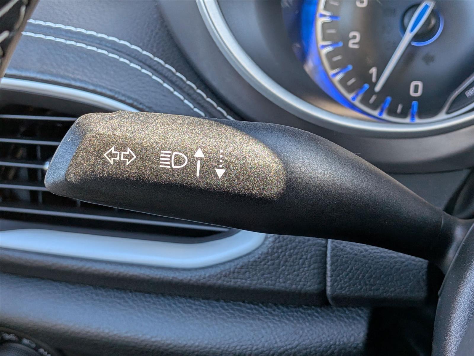 2026 Chrysler Pacifica Select - Photo 24