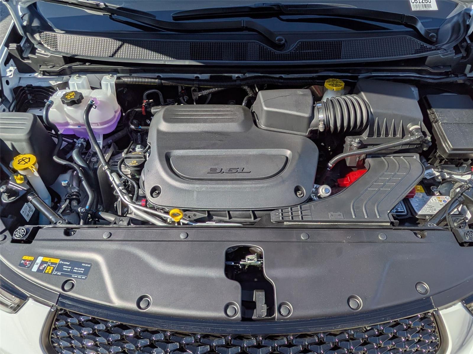2026 Chrysler Pacifica Select - Photo 36