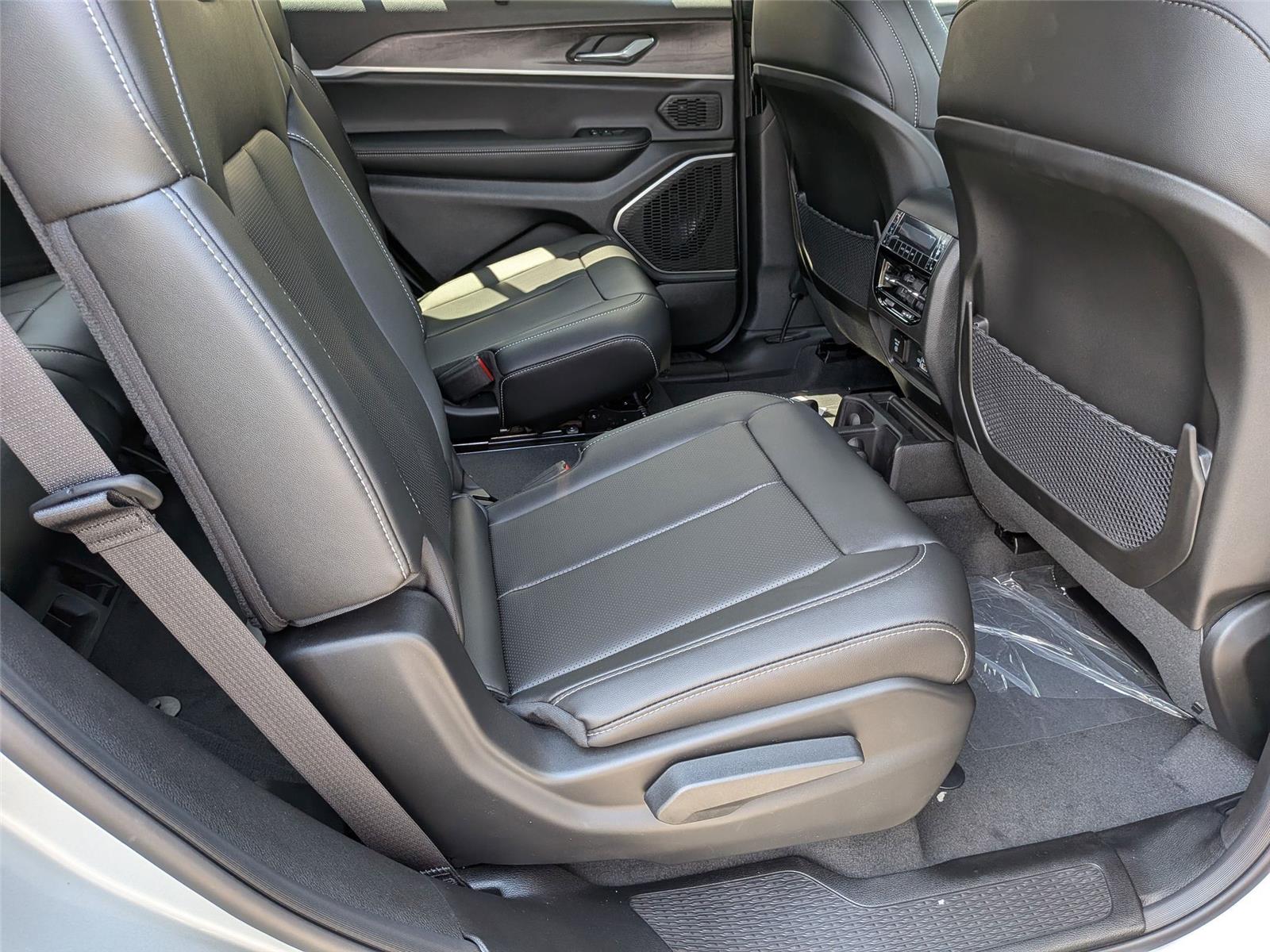 2025 Jeep Grand Cherokee L Limited - Photo 28