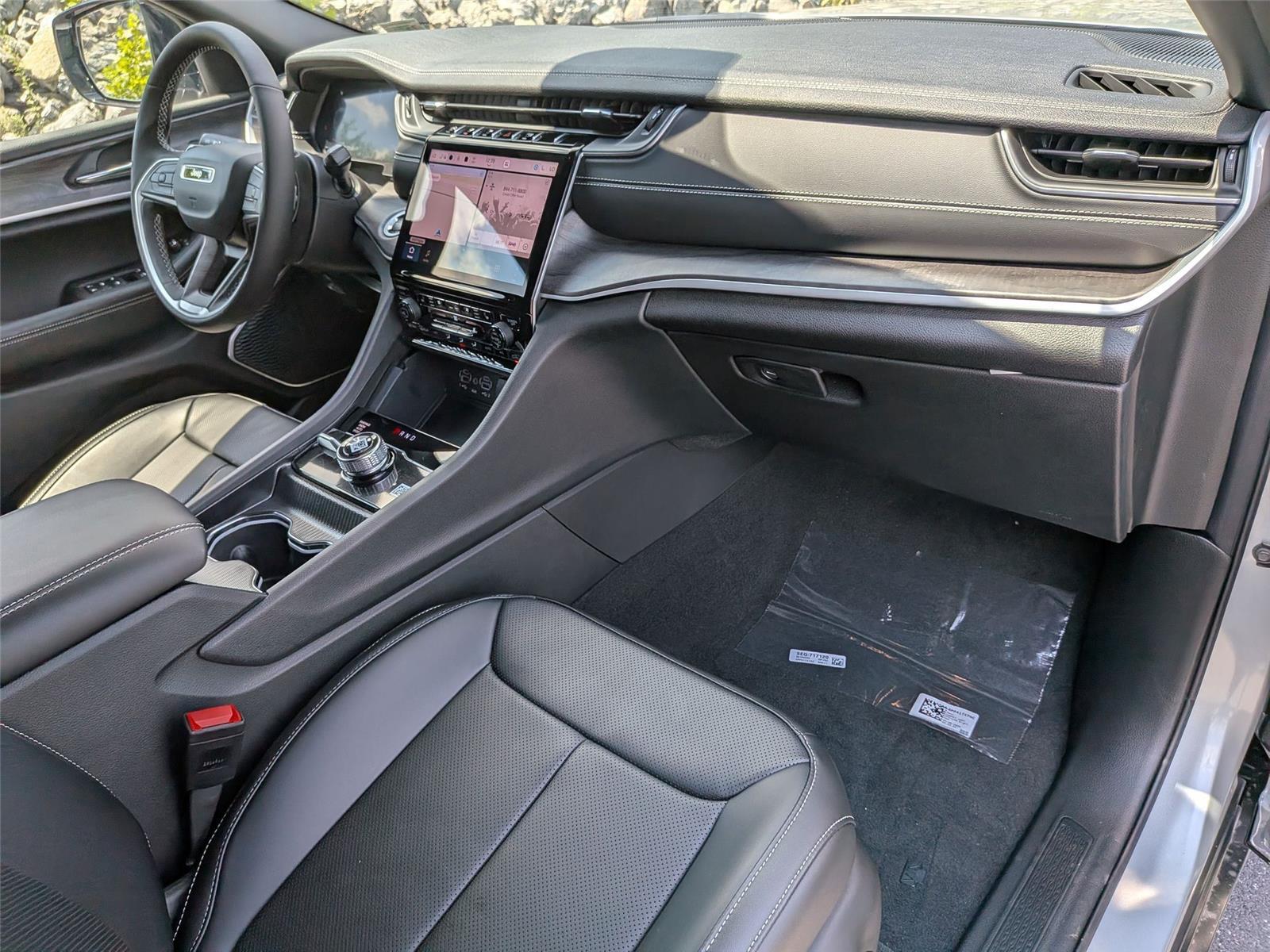 2025 Jeep Grand Cherokee L Limited - Photo 30