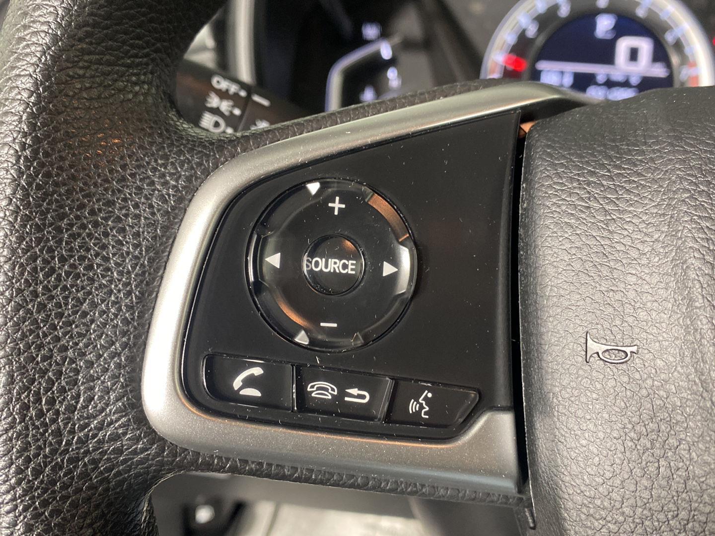 Used 2019 Basque Red Pearl II Honda LX image 9