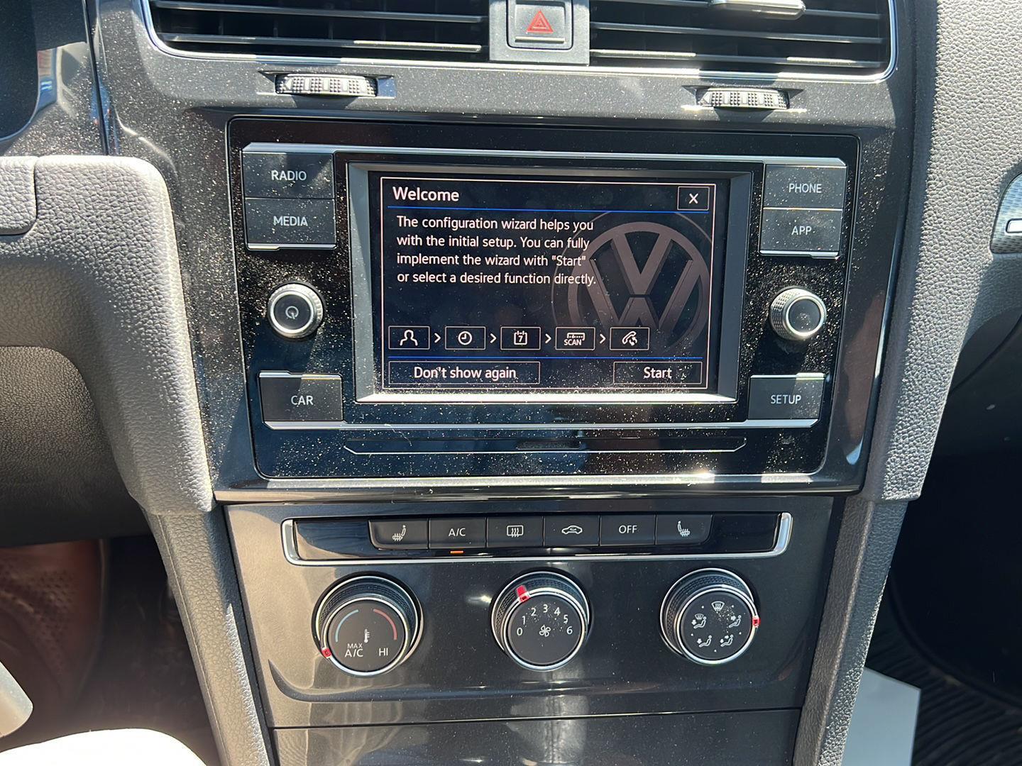 Used 2018 Great Falls Green Metallic Volkswagen S image 6