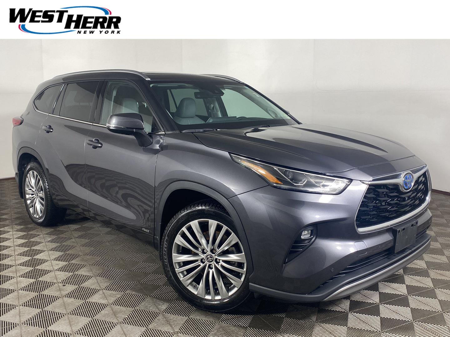 Magnetic Gray Metallic 2022 Toyota Highlander Hybrid SUV / Crossover All-Wheel Drive Continuously Variable Transmission