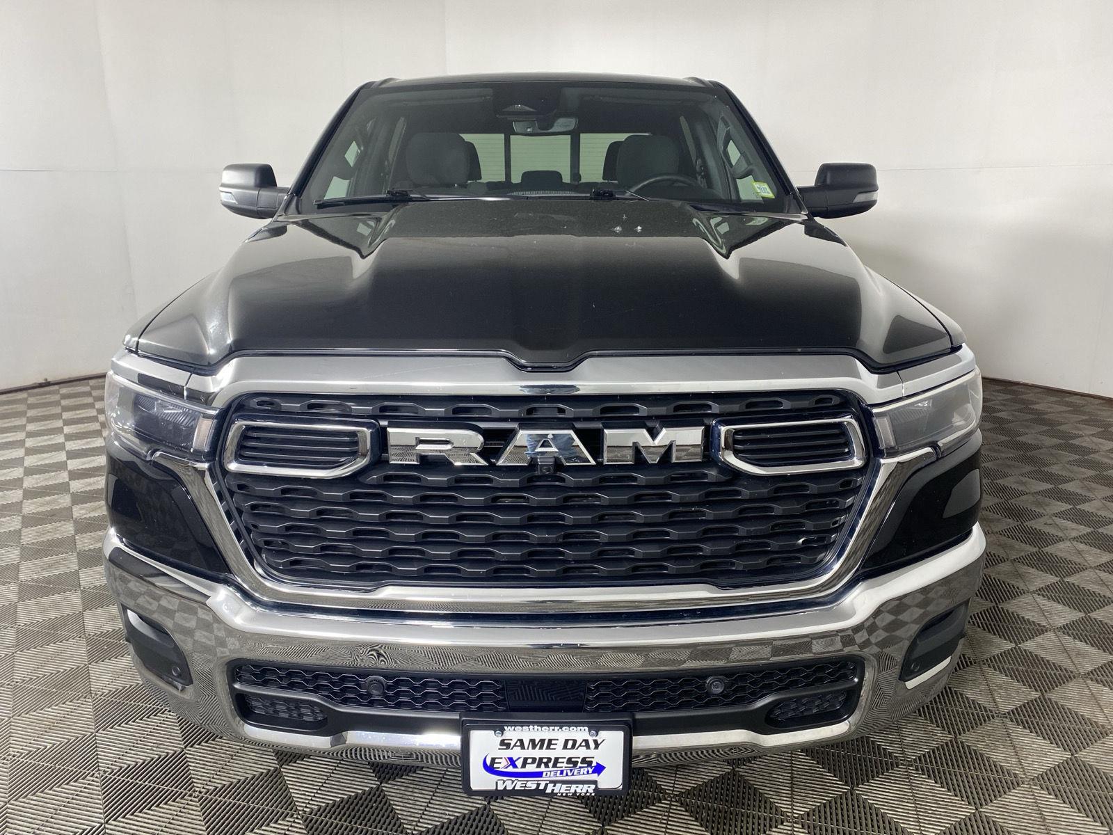 Used 2025 Diamond Black Ram Big Horn/Lone Star image 8