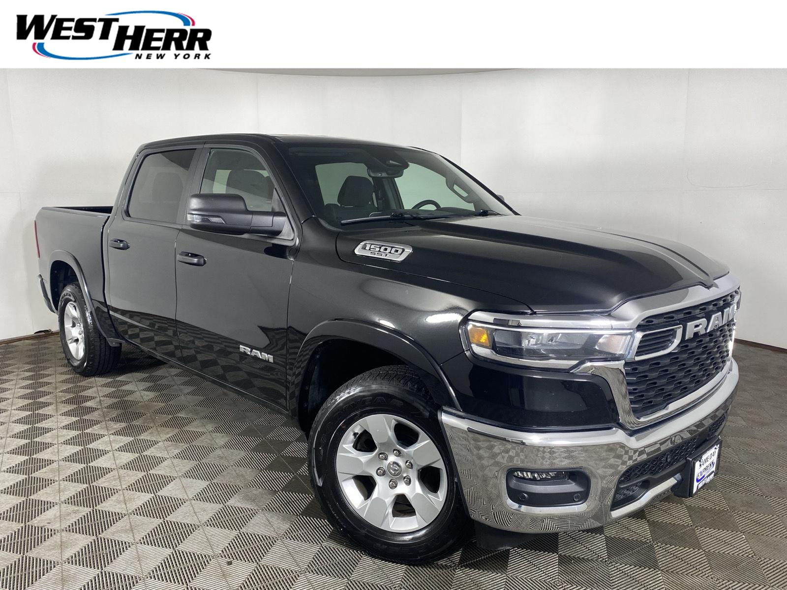 2025 RAM 1500 Big Horn Crew Cab 4WD    