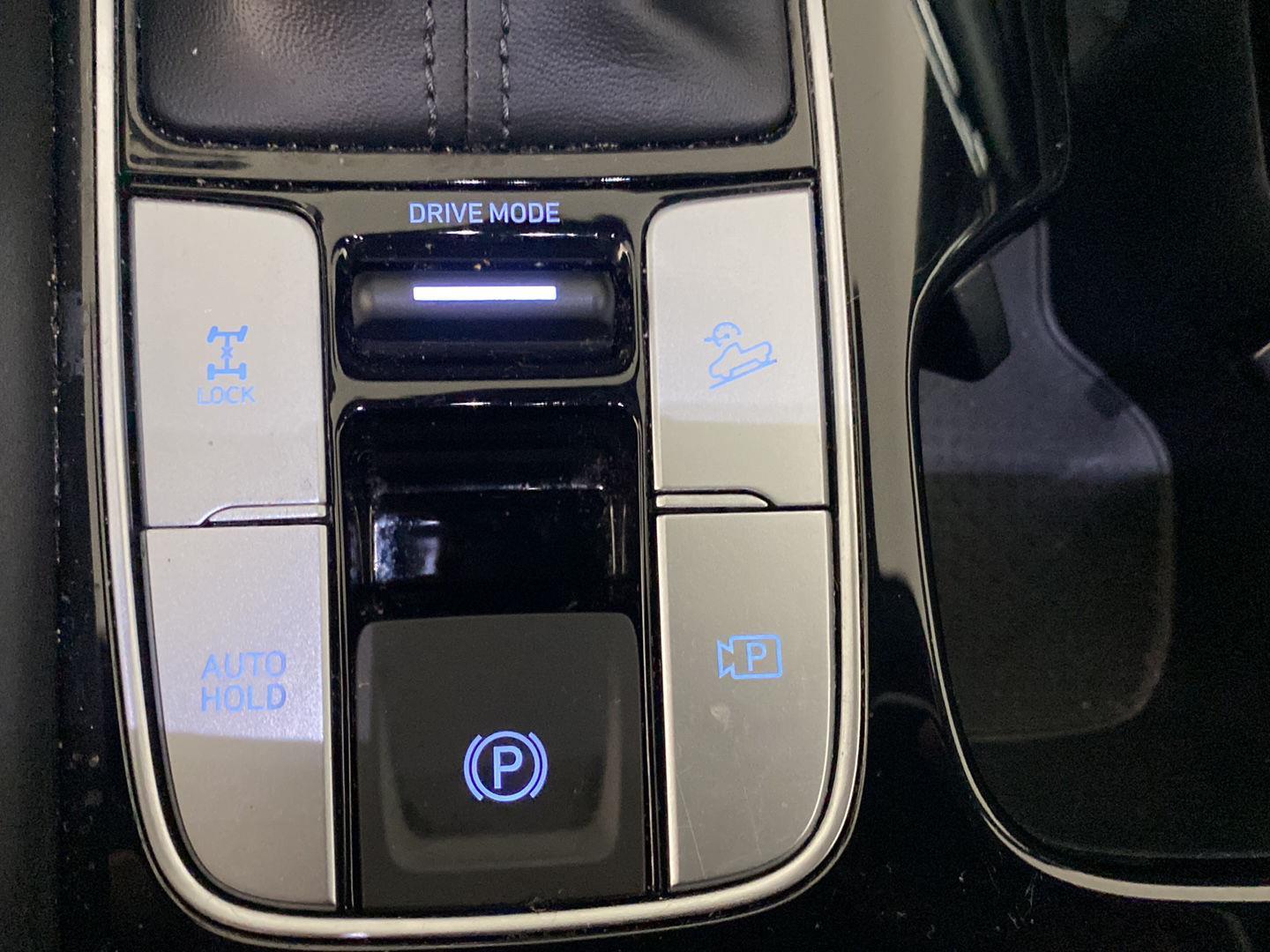 Used 2022 Ice White Hyundai SEL Premium image 7