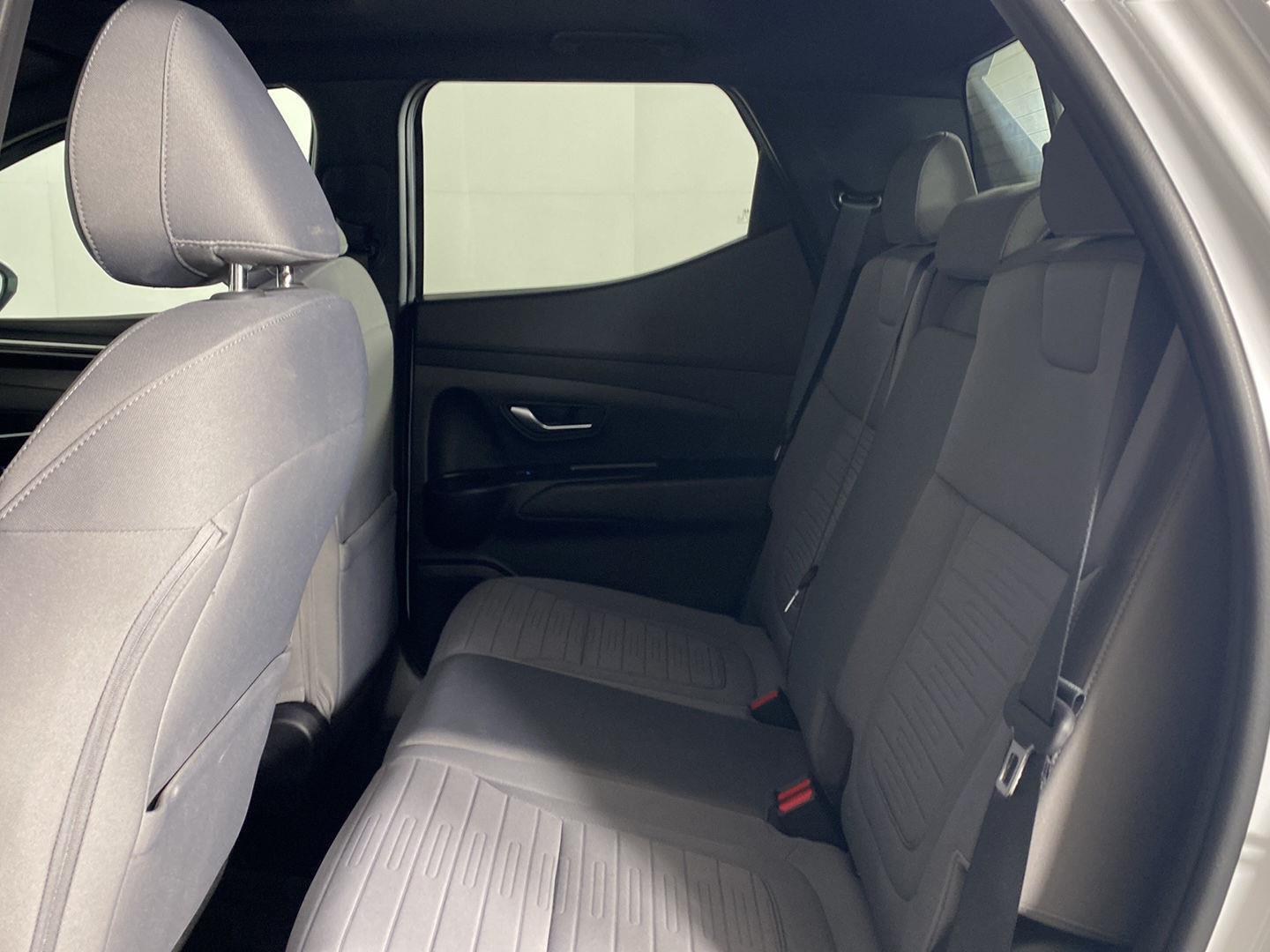 Used 2022 Ice White Hyundai SEL Premium image 16