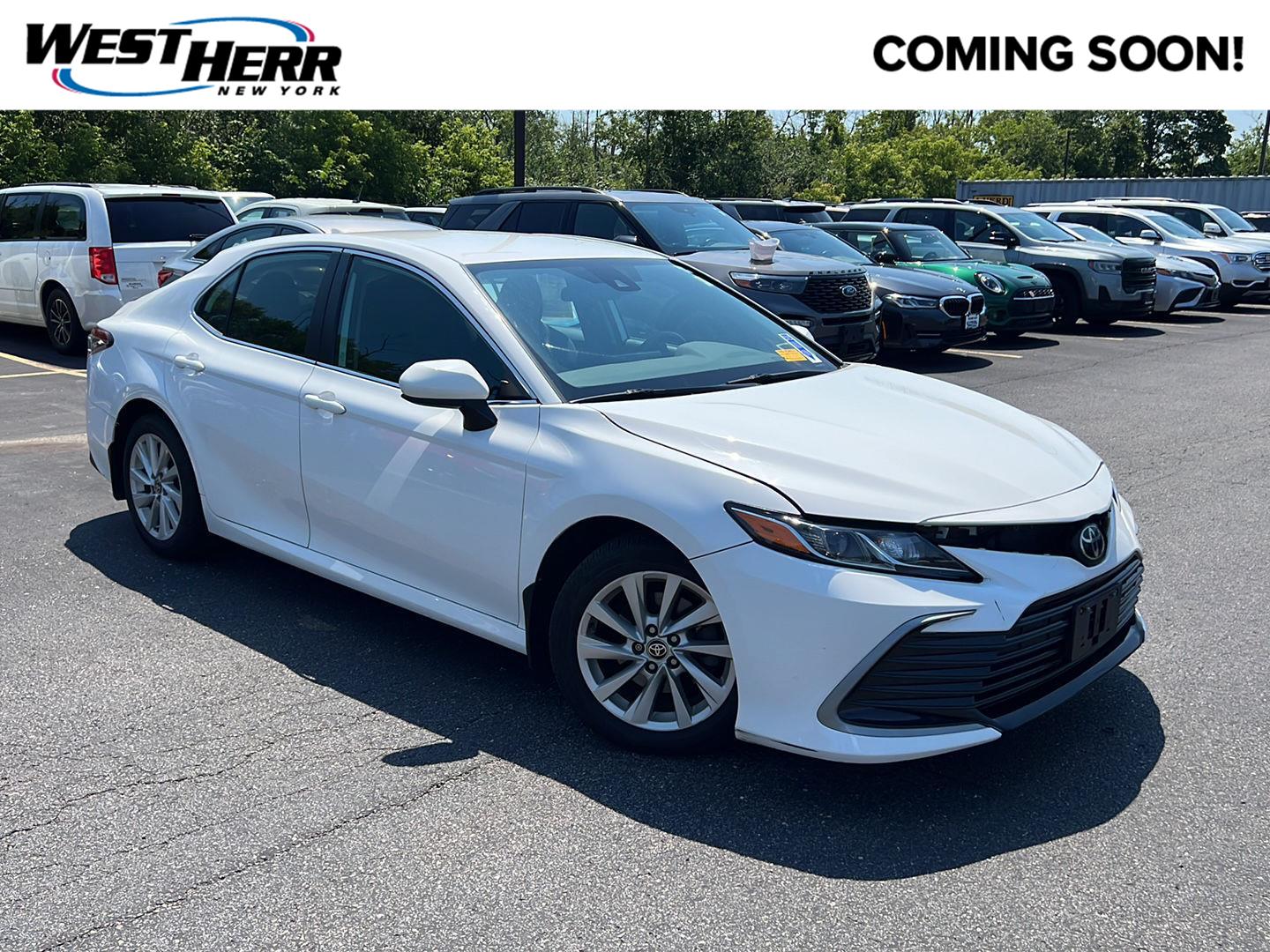 Super White 2021 Toyota Camry Sedan Front-Wheel Drive Automatic