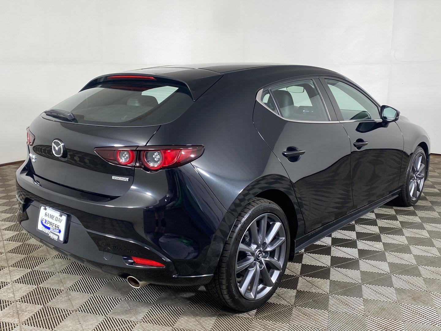 Used 2021 Jet Black Mica Mazda Select image 6