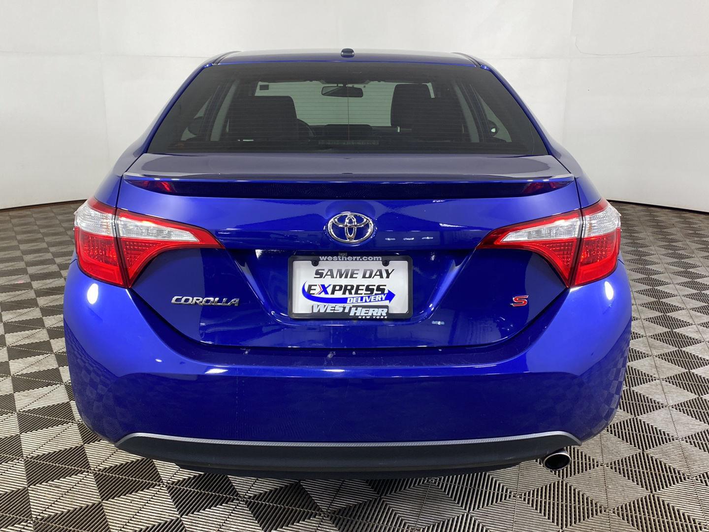 View vehicle photo 5