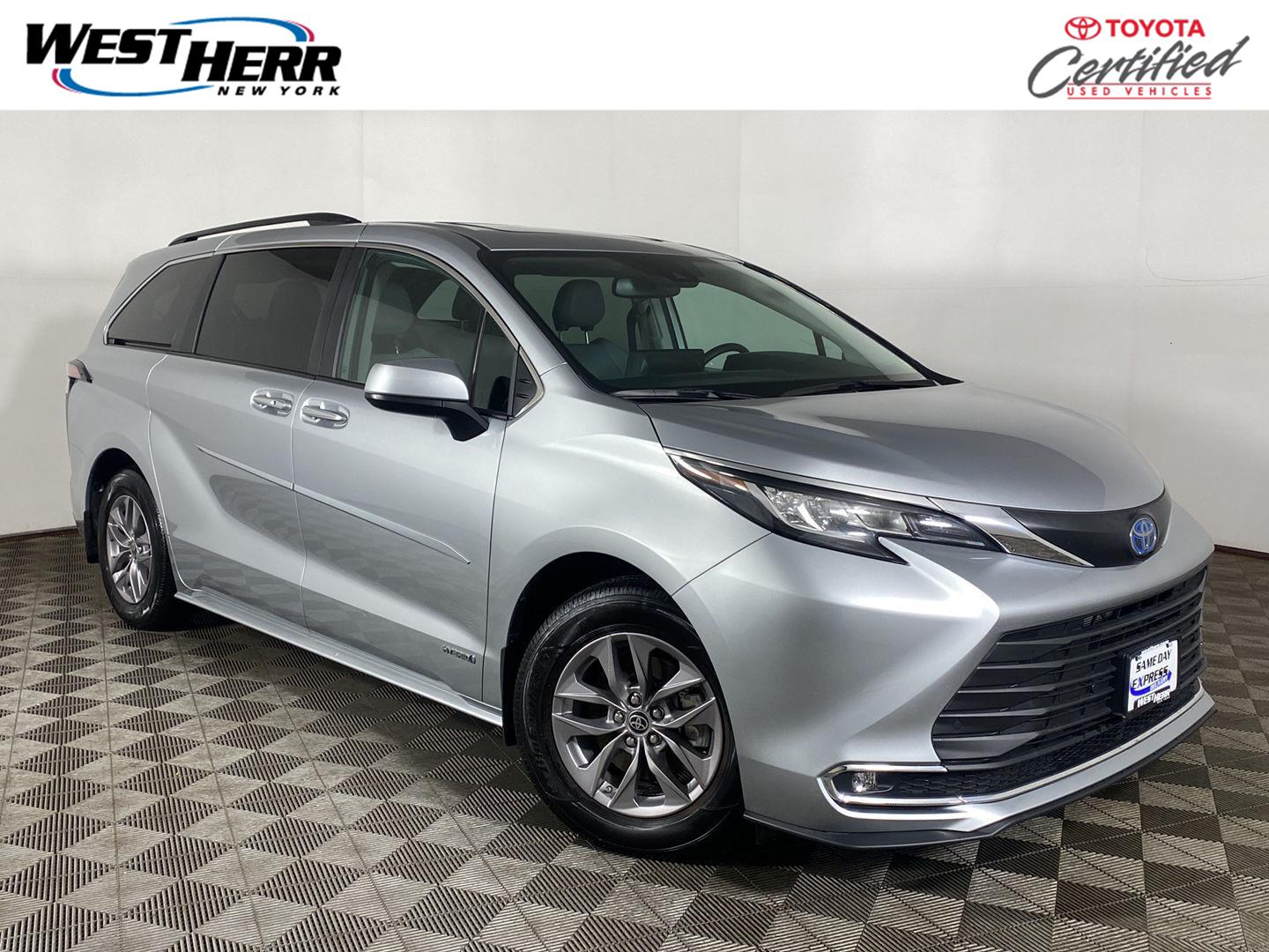 Celestial Silver Metallic 2021 Toyota Sienna Minivan All-Wheel Drive Continuously Variable Transmission