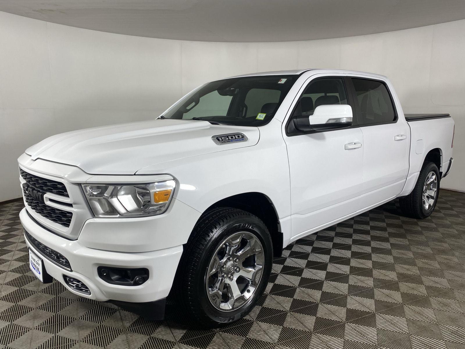 View vehicle photo 3
