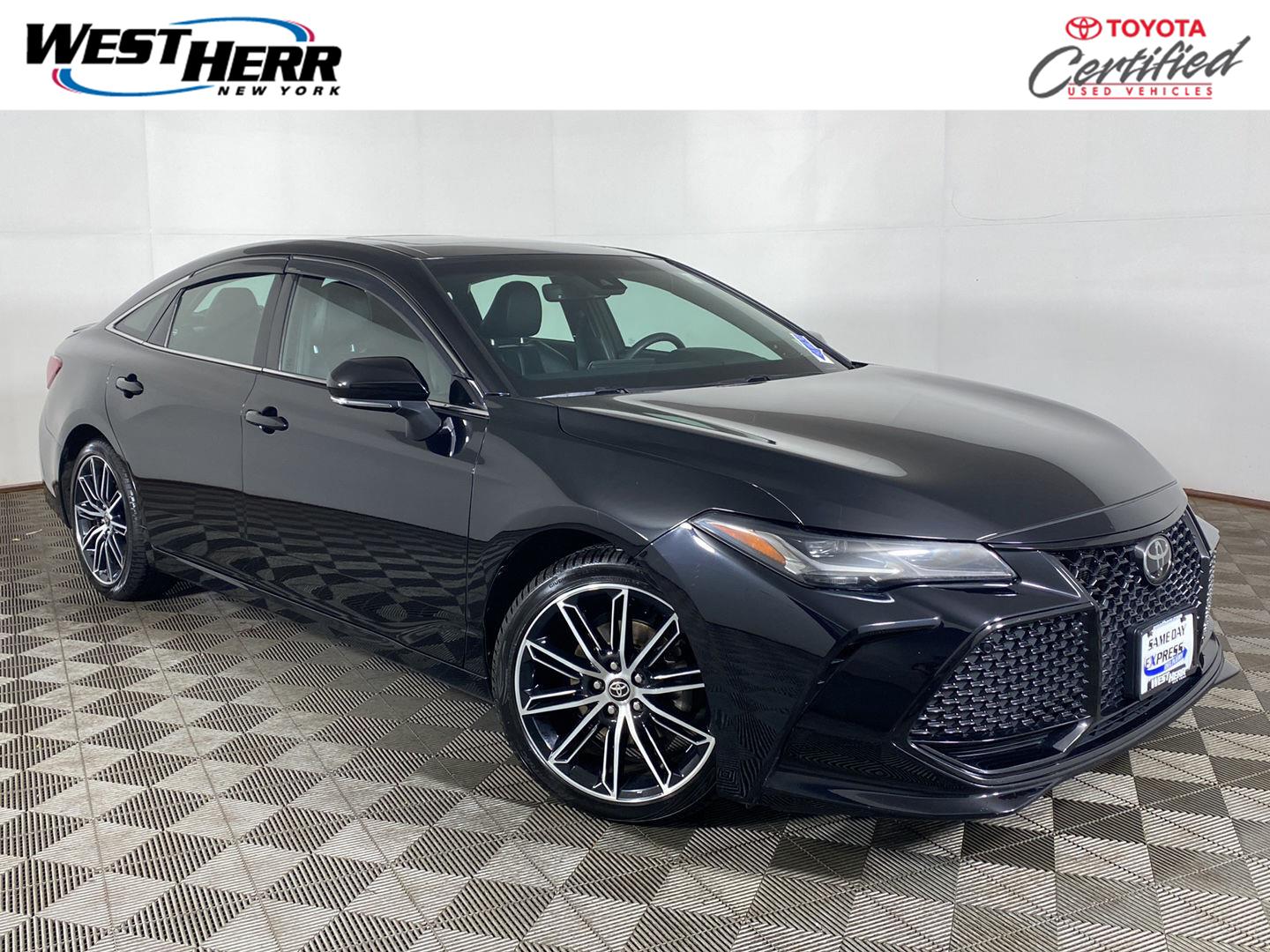 Midnight Black Metallic 2022 Toyota Avalon Sedan Front-Wheel Drive Automatic