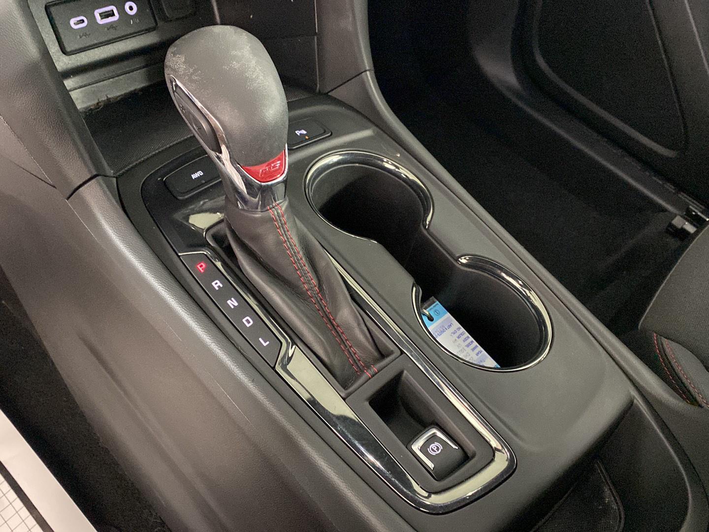 Used 2022 Summit White Chevrolet RS image 14