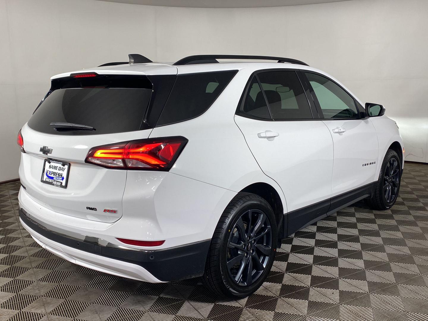 Used 2022 Summit White Chevrolet RS image 6