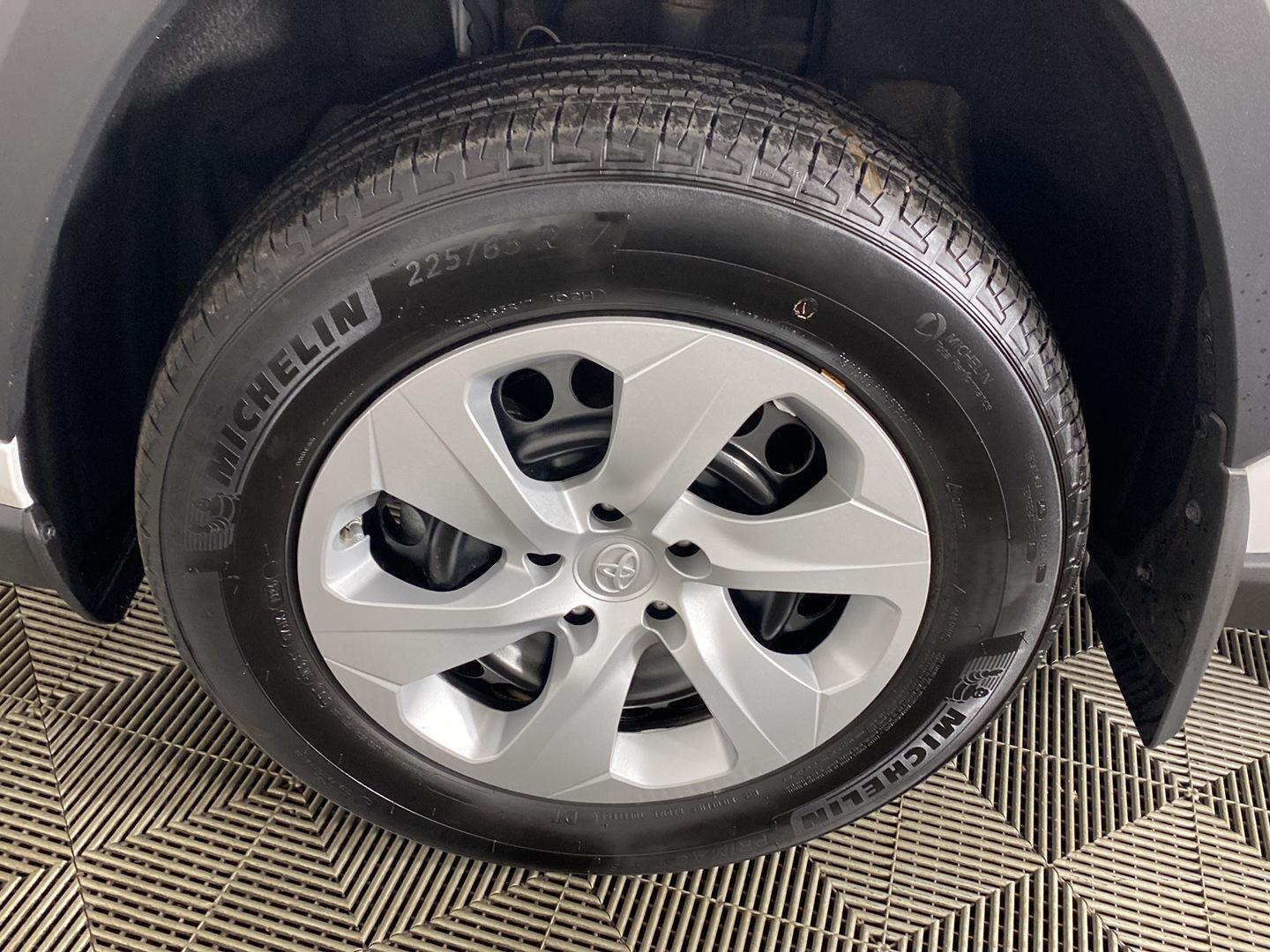 Certified Used 2024 Ice Cap Toyota LE image 10