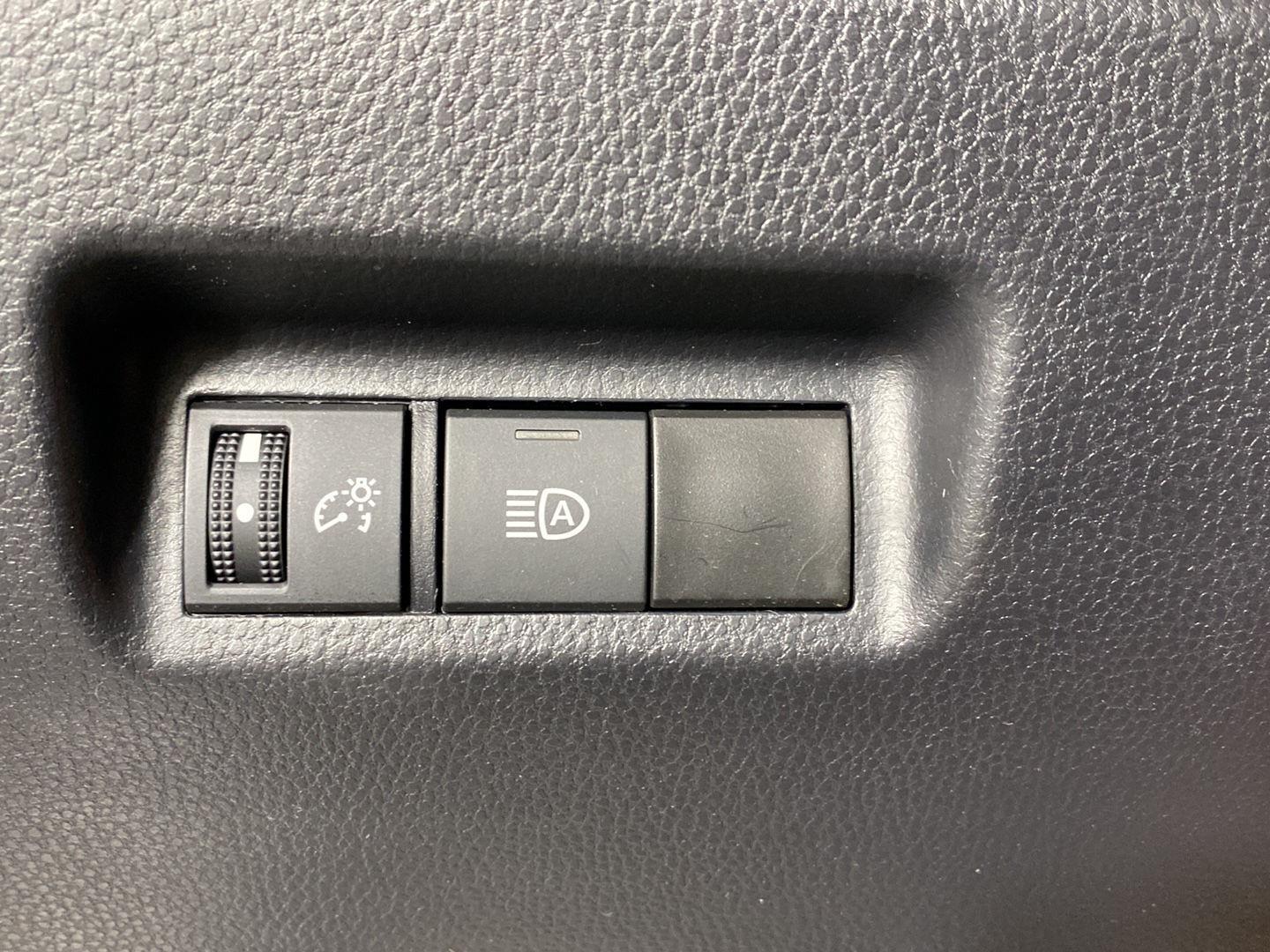 Certified Used 2024 Silver Sky Metallic Toyota LE image 21