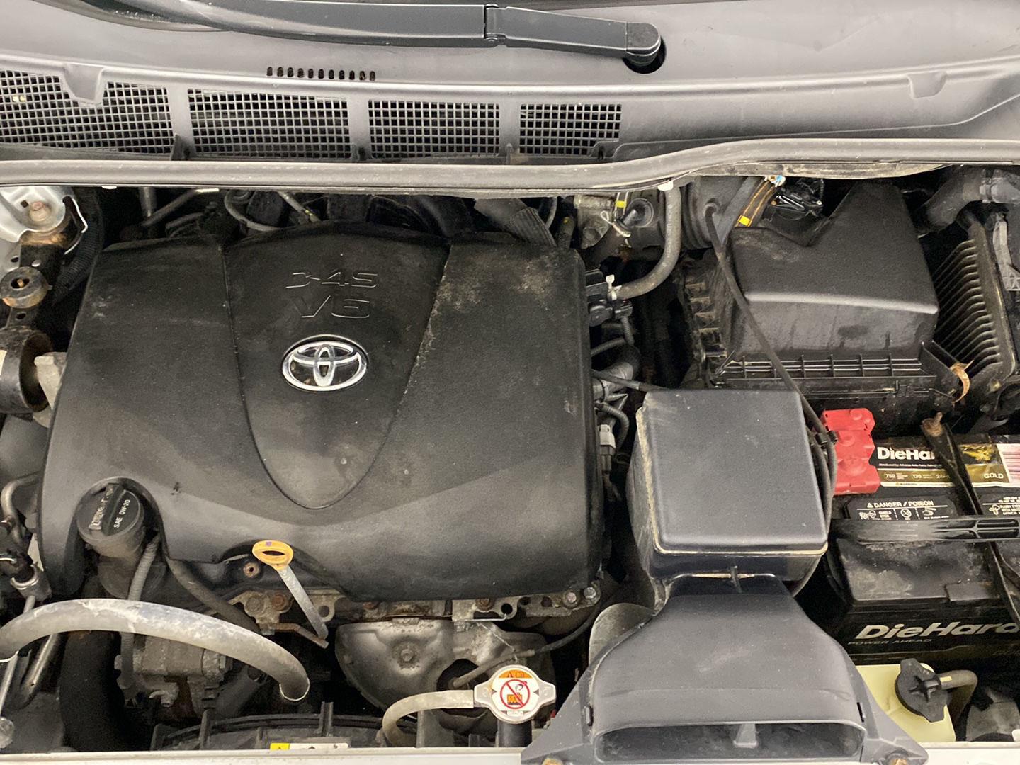 Used 2020 Celestial Silver Metallic Toyota LE image 9