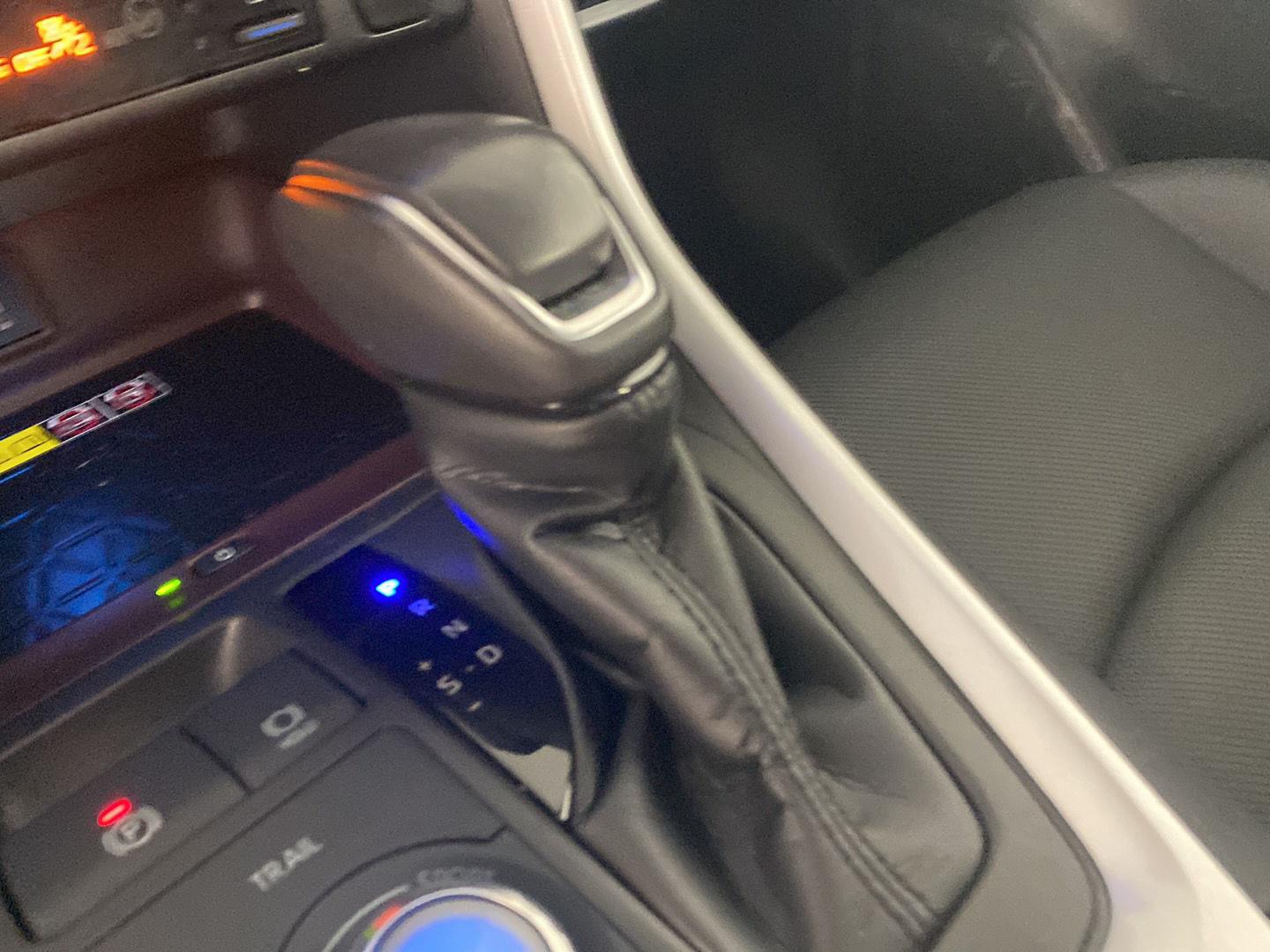 Certified Used 2023 Wind Chill Pearl Toyota Limited image 17