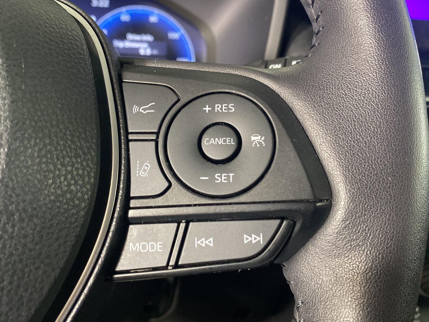 Certified Used 2023 Wind Chill Pearl Toyota Limited image 22
