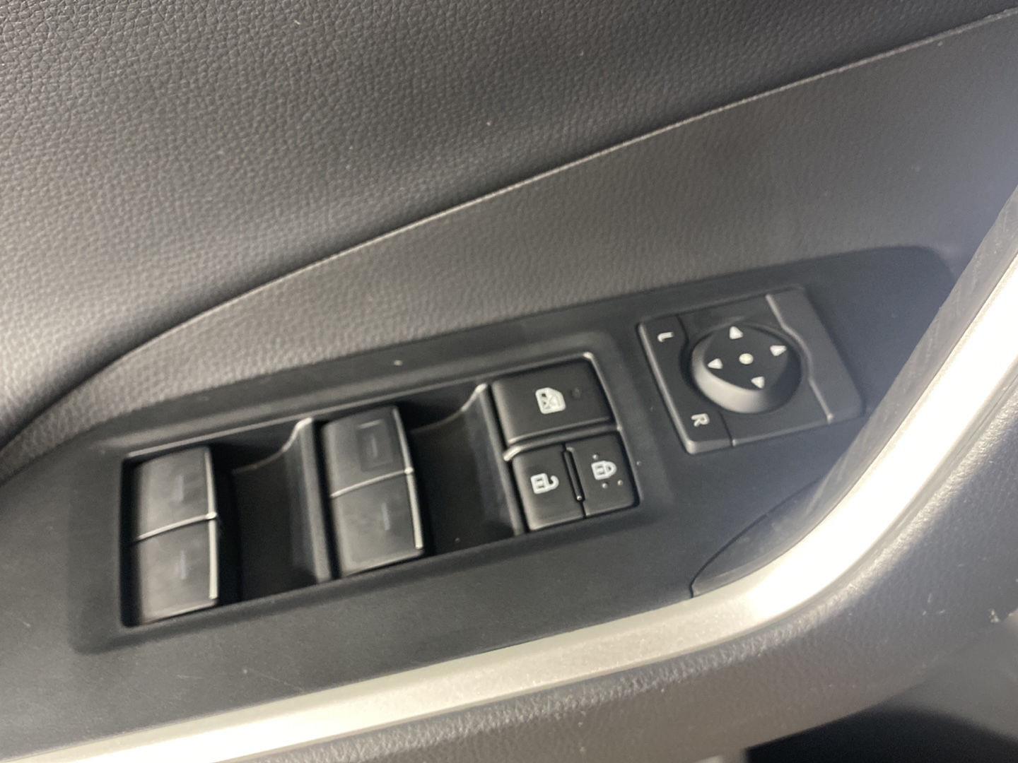 Certified Used 2023 Wind Chill Pearl Toyota Limited image 21