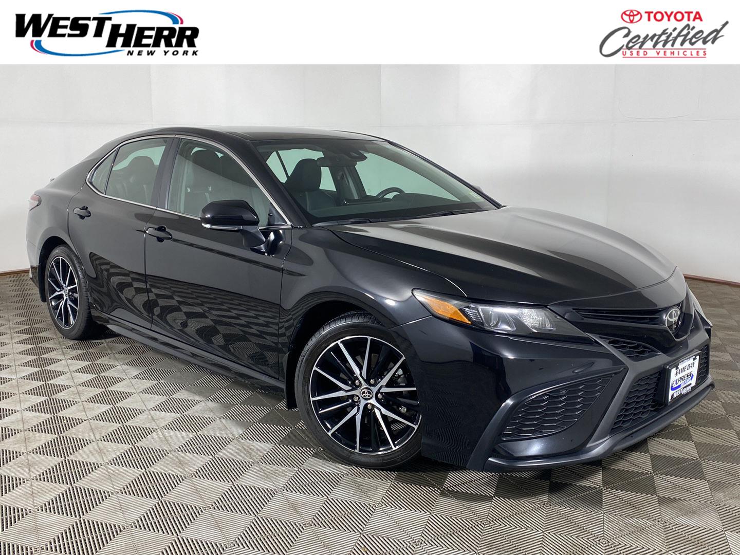  2024 Toyota Camry SE AWD   