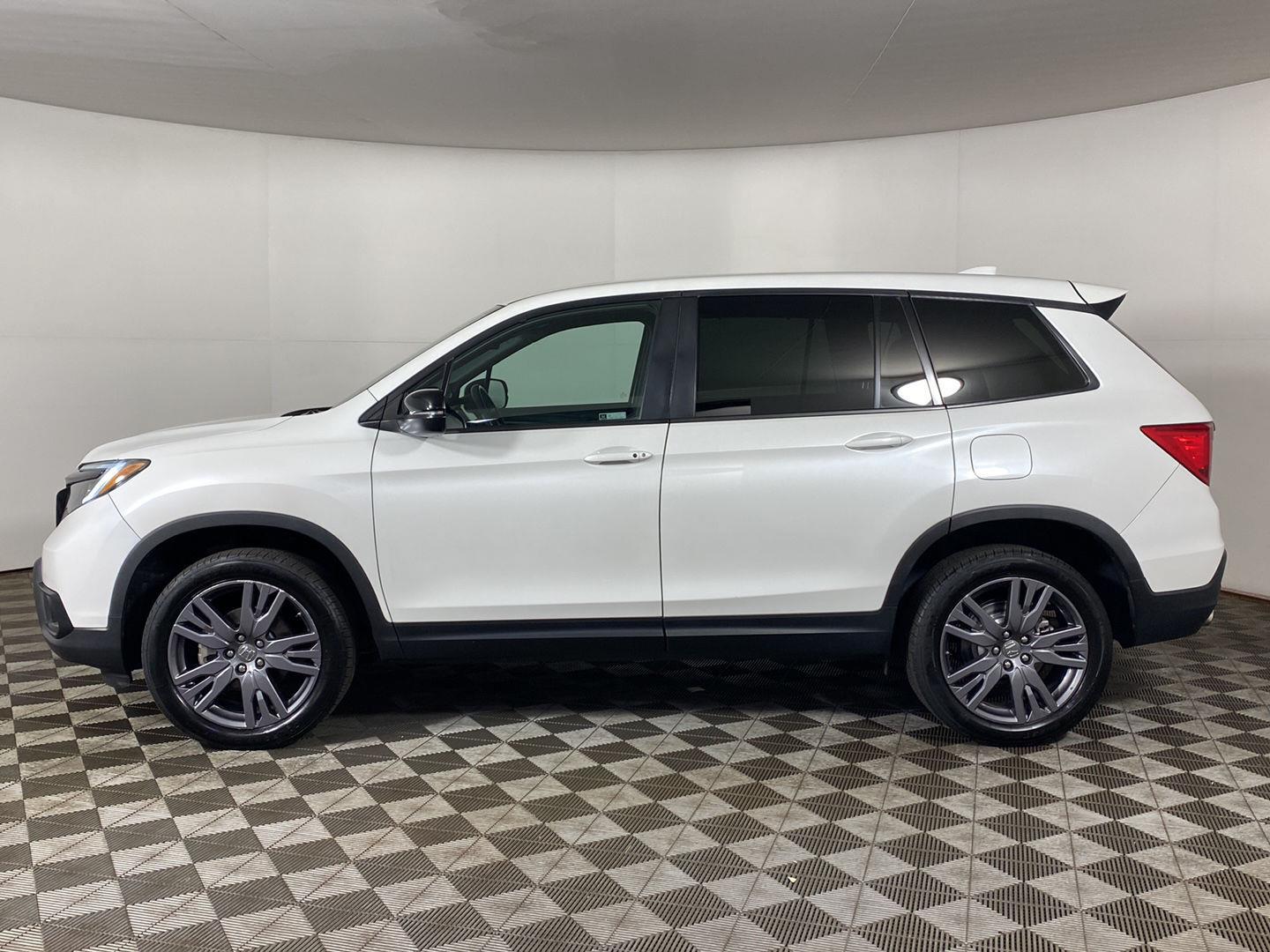 Used 2021 Platinum White Pearl Honda EX-L image 3