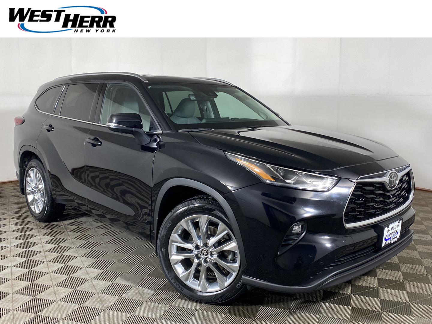 Midnight Black Metallic 2025 Toyota Highlander SUV / Crossover All-Wheel Drive Automatic