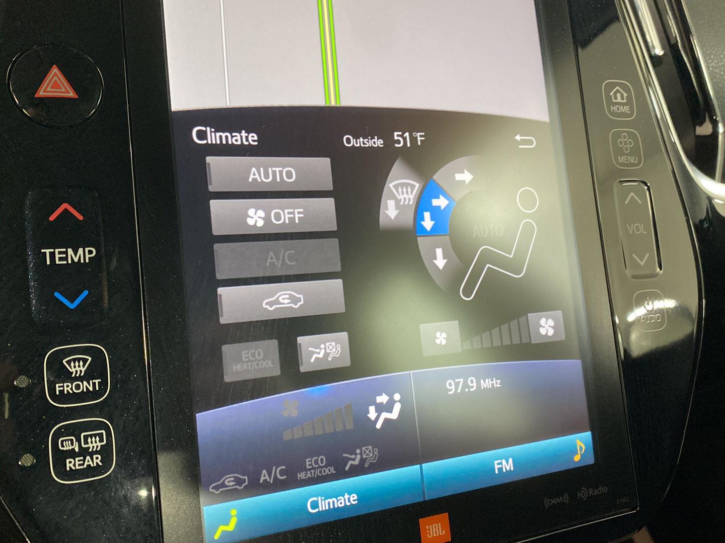 Used 2017 Classic Silver Metallic Toyota Advanced image 16