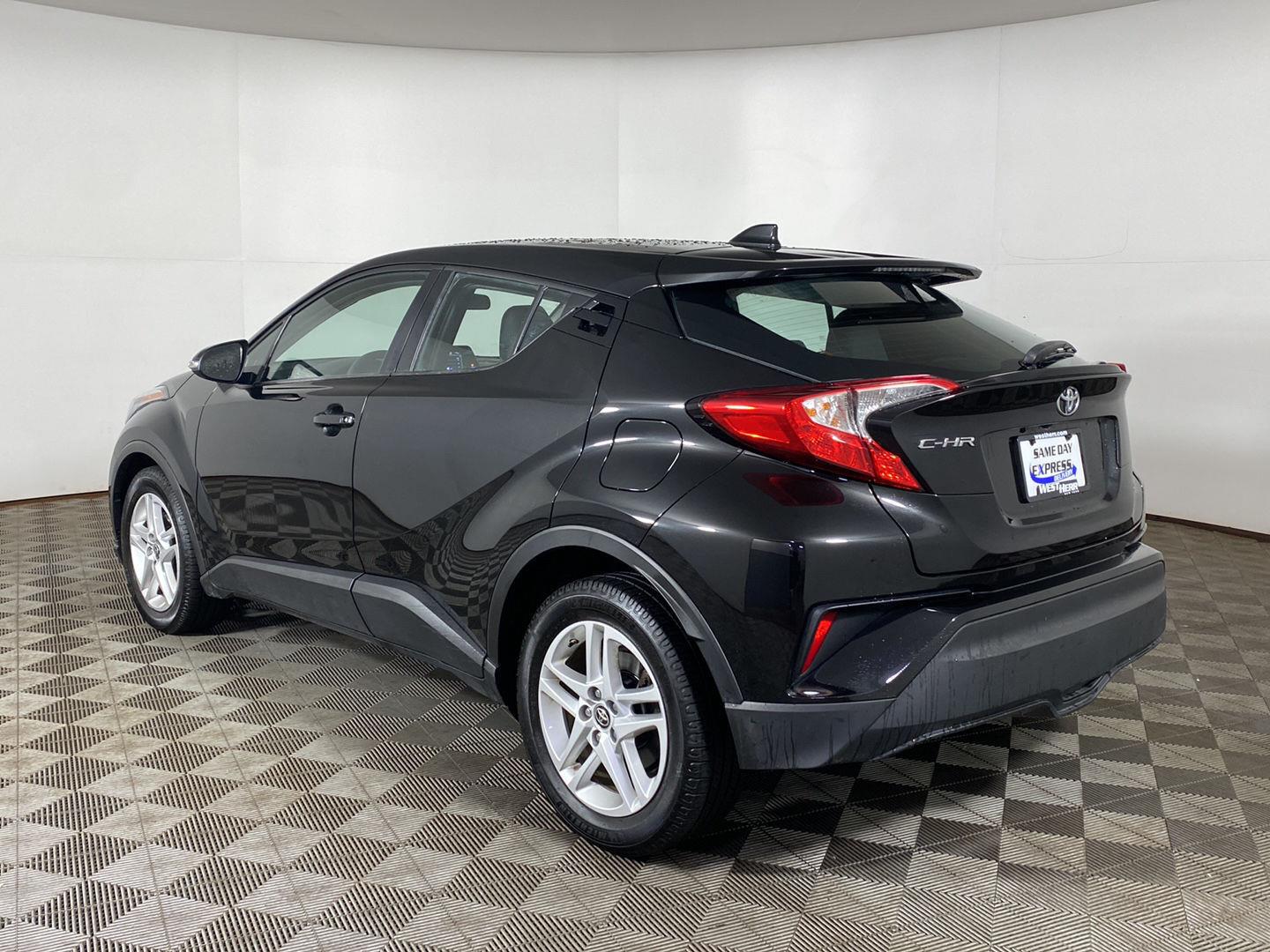 Used 2020 Black Sand Pearl Toyota LE image 4