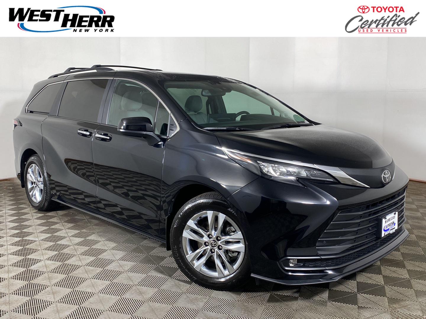 2026 Toyota Sienna XLE 7-Passenger AWD