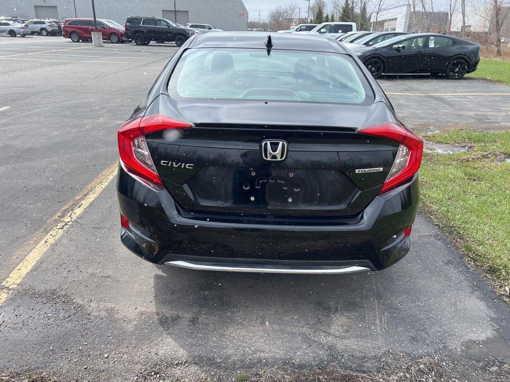 Used 2019 Crystal Black Pearl Honda Touring image 4