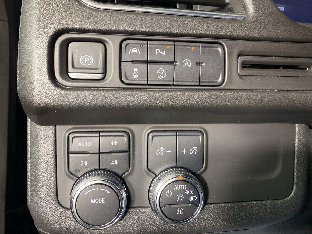 Used 2024 Onyx Black GMC AT4 image 26