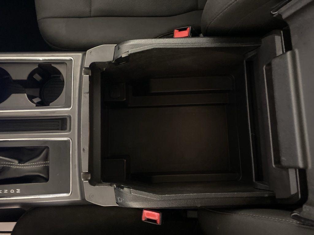 Used 2019 Black Metallic Ford XLT image 18