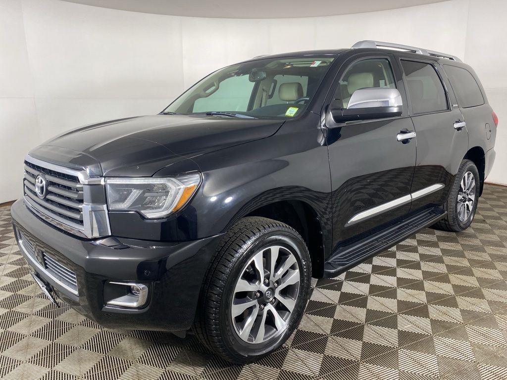 Used 2018 Midnight Black Metallic Toyota Limited image 3