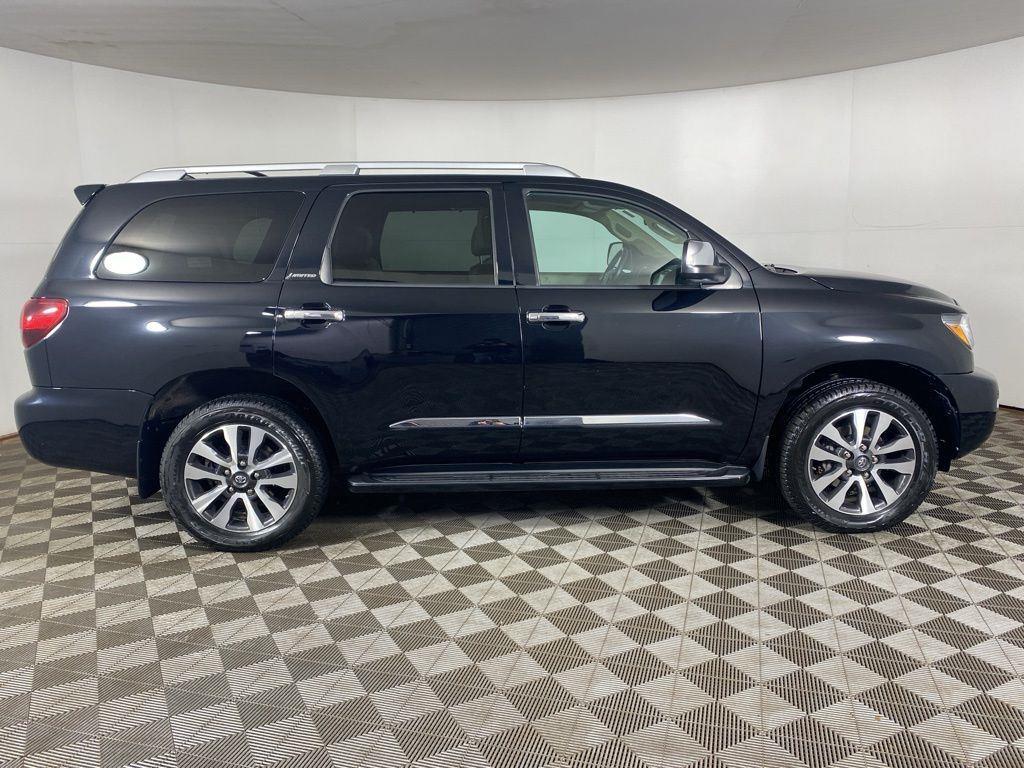 Used 2018 Midnight Black Metallic Toyota Limited image 8