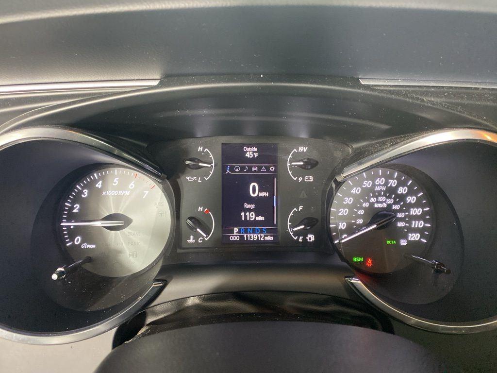 Used 2018 Midnight Black Metallic Toyota Limited image 12