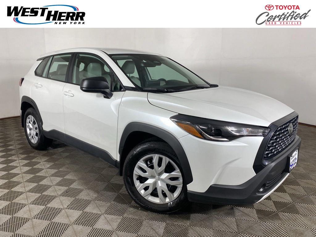 White (Wind Chill Pearl) 2023 Toyota Corolla Cross L AWD SUV / Crossover All-Wheel Drive Continuously Variable Transmission