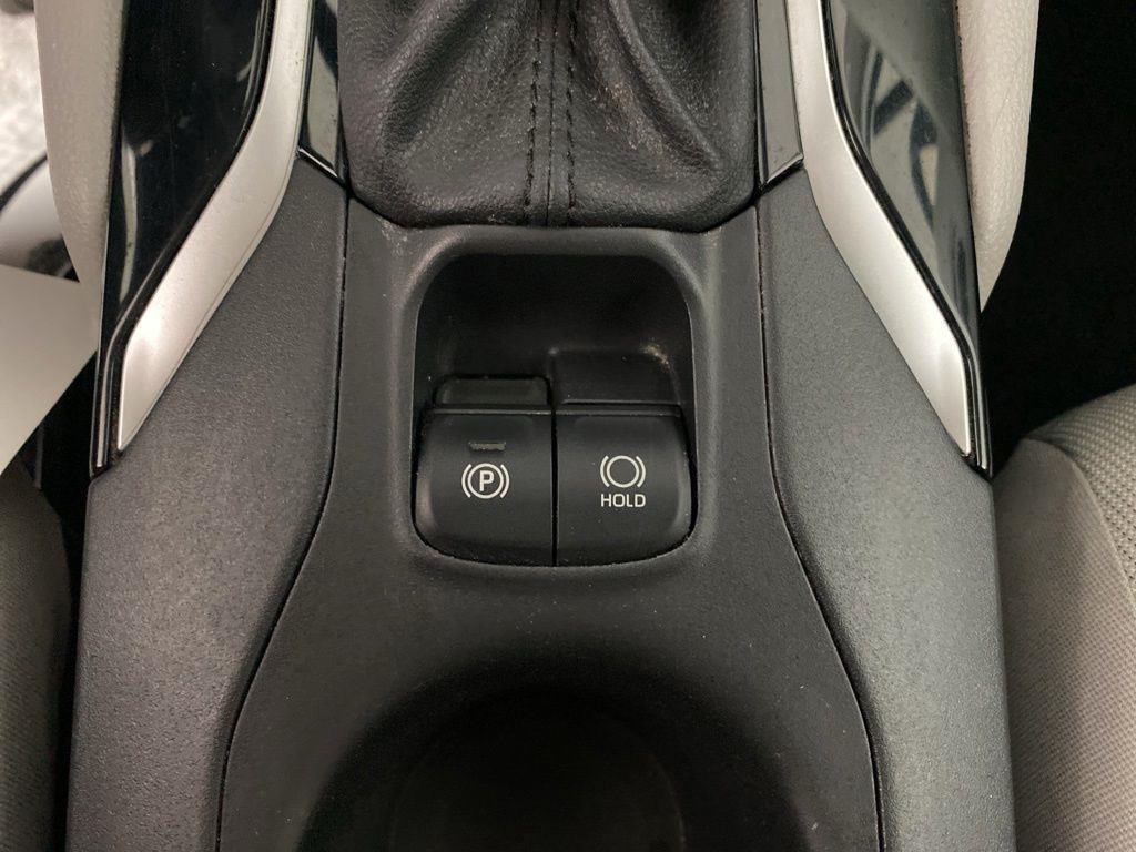 Certified Used 2023 Pearl Toyota L image 18