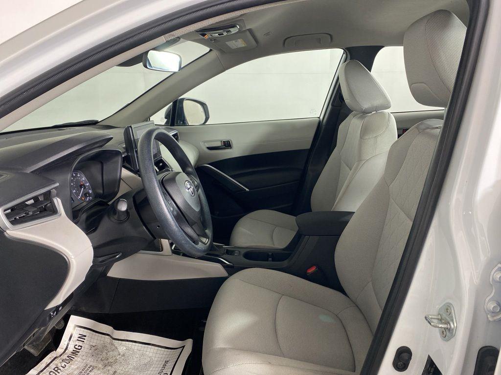 Certified Used 2023 Pearl Toyota L image 24
