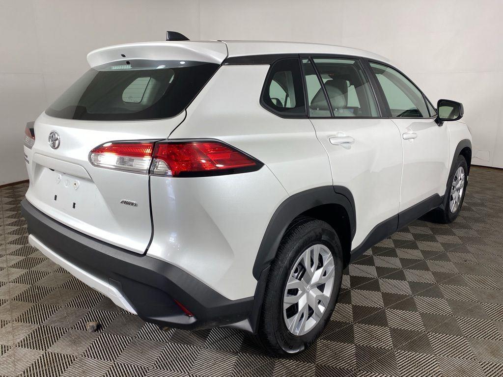 Certified Used 2023 Pearl Toyota L image 8