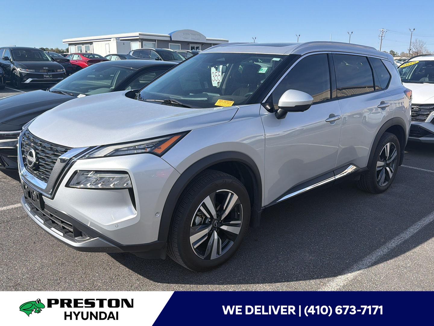 Brilliant Silver Metallic 2022 Nissan Rogue SL AWD SUV / Crossover All-Wheel Drive Continuously Variable Transmission