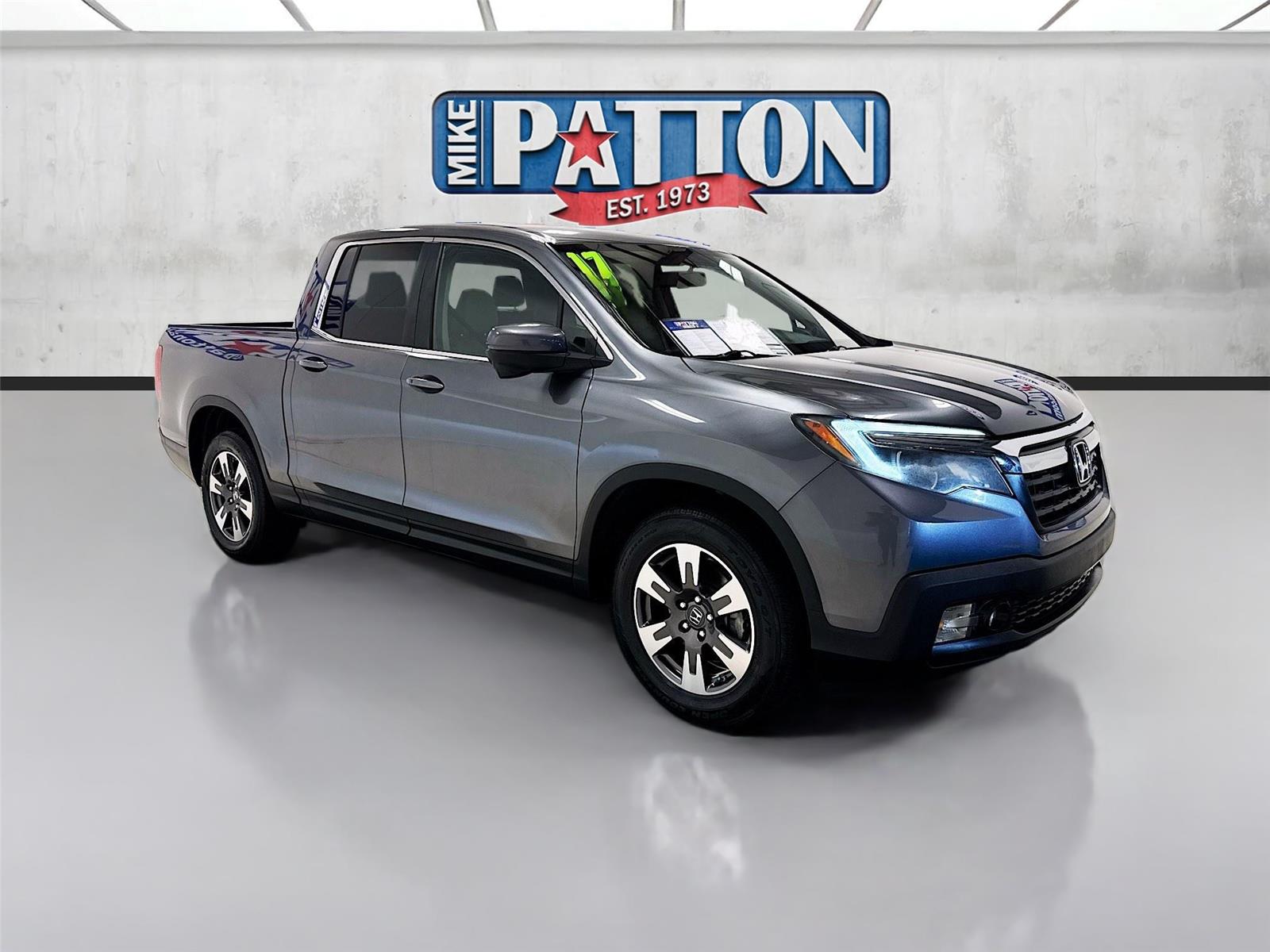 Gray 2017 Honda Ridgeline RTL-T Pickup Truck Front-Wheel Drive Automatic