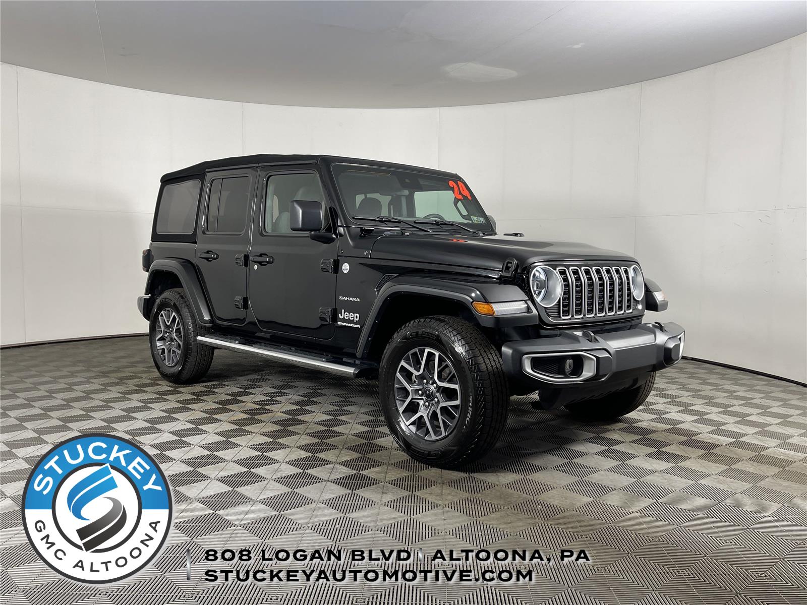 Black Clearcoat 2024 Jeep Wrangler Sahara 4-Door 4WD SUV / Crossover Four-Wheel Drive 8-Speed Automatic