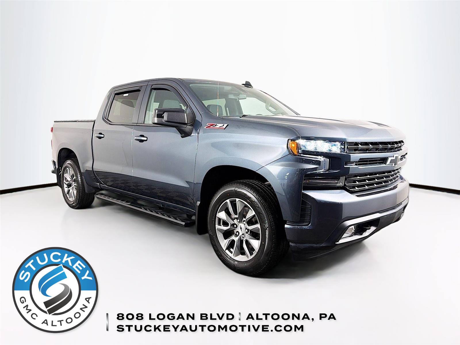 Northsky Blue Metallic 2019 Chevrolet Silverado 1500 RST Crew Cab 4WD Pickup Truck Four-Wheel Drive 8-Speed Automatic