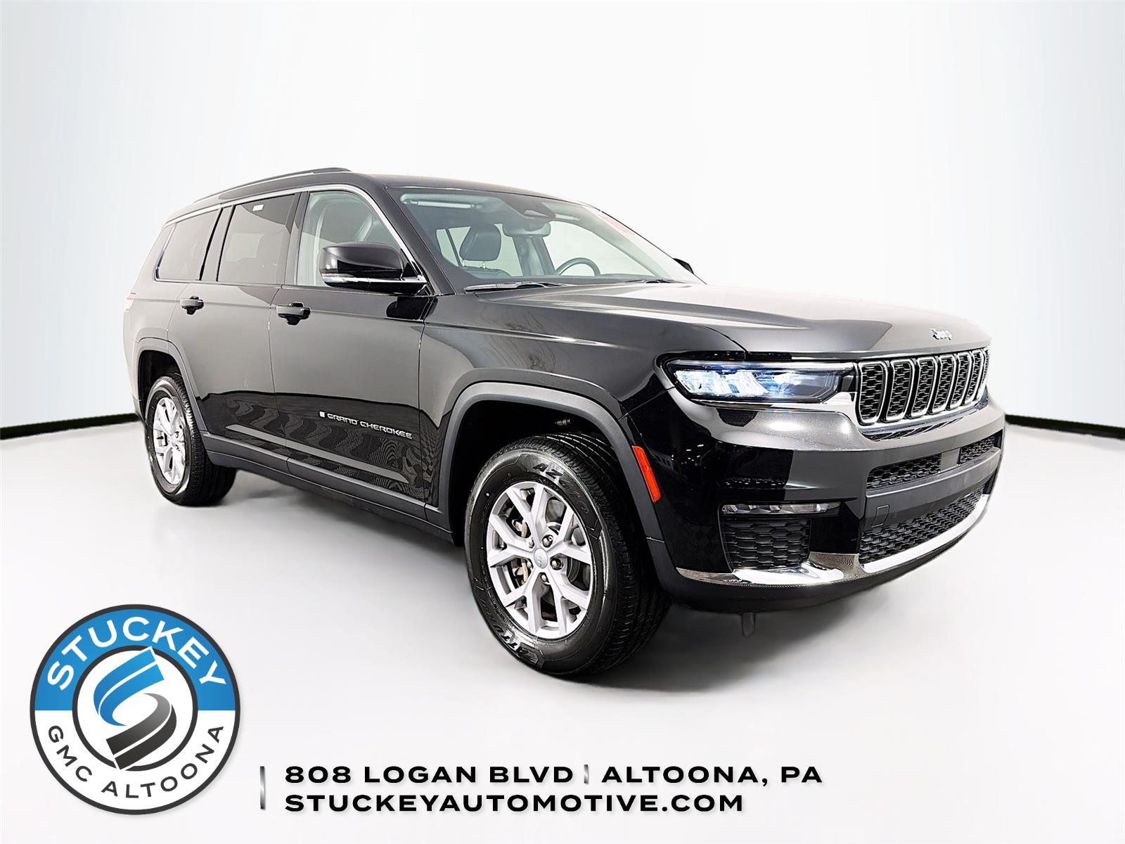 Diamond Black Crystal Pearlcoat 2022 Jeep Grand Cherokee L Limited 4WD SUV / Crossover Four-Wheel Drive 8-Speed Automatic