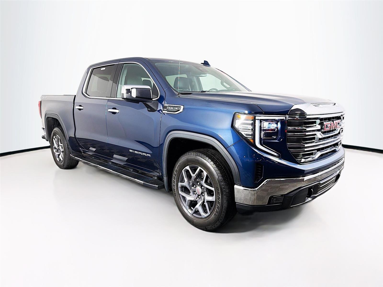2023 GMC Sierra 1500 SLT Crew Cab 4WD